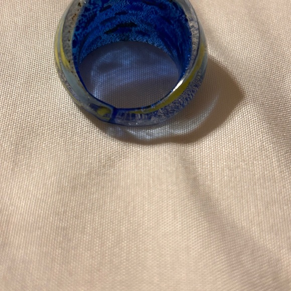 Beautifully Made Multi Colored Dome Hand Blown Glass Ring Size 8 Shades Of Blue - Picture 5 of 6